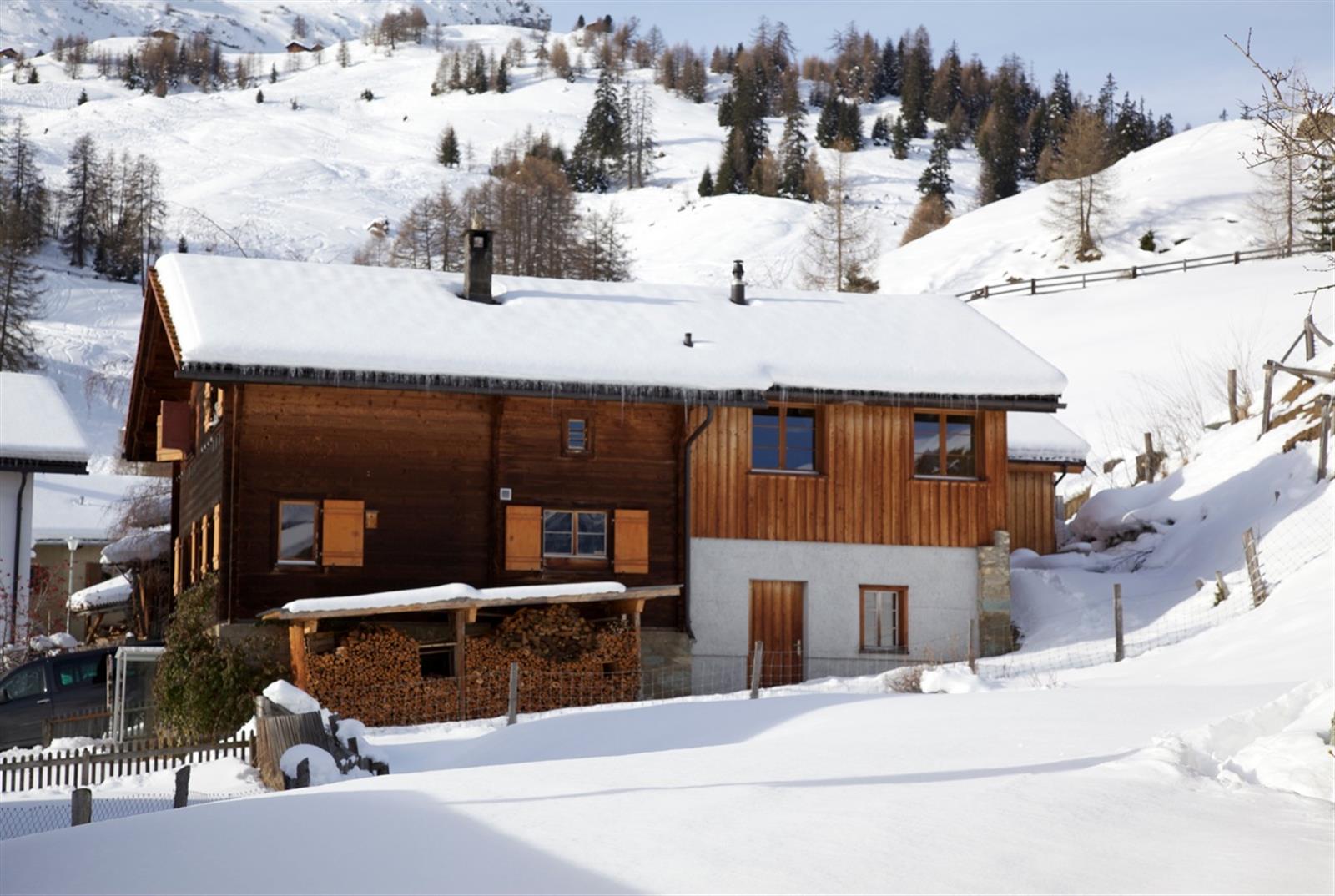 0, 0, 1600, 1074, 1273, 854