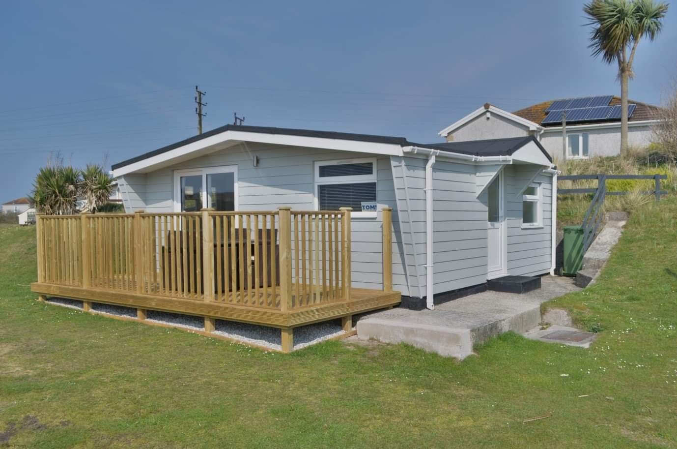 Cosy Beach Chalet in St Ives Bay, Hayle, Cornwall www