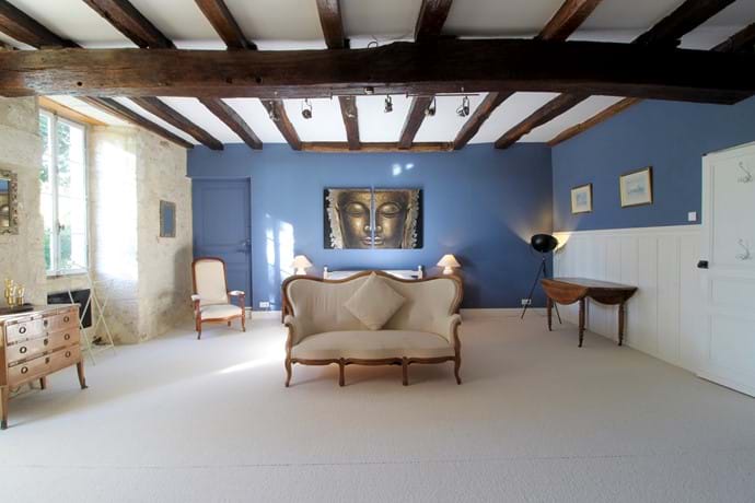 King Louis XIV said the downstairs master bedroom was "magnificent"!! 