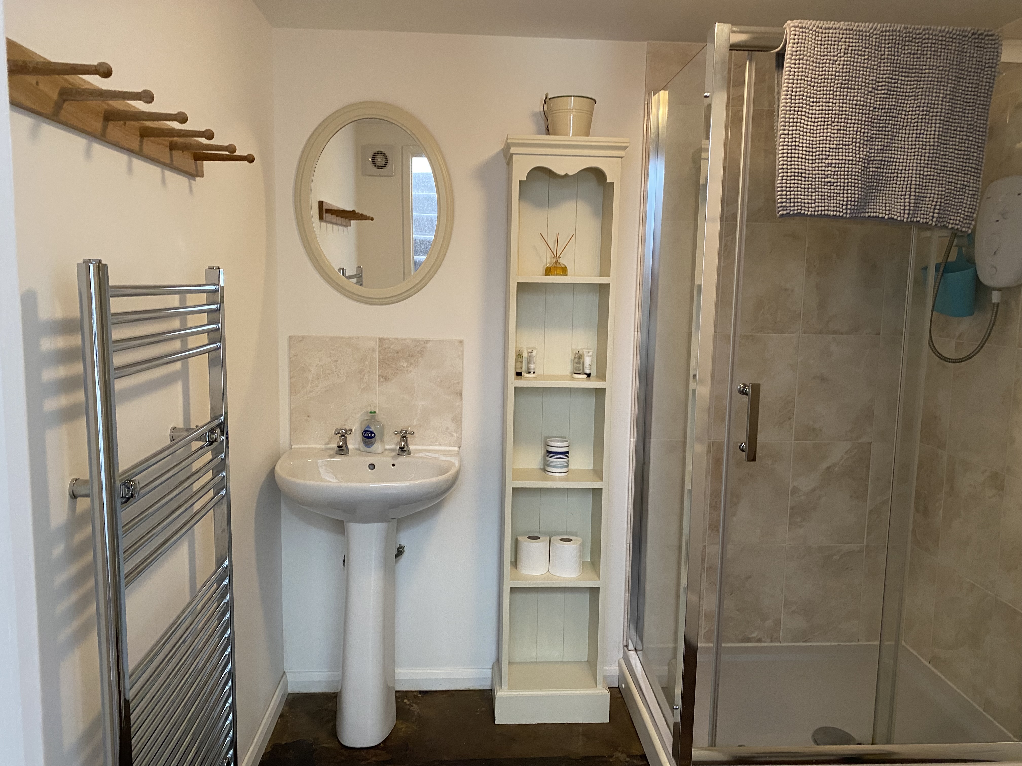 Shop Cottage Shower Room