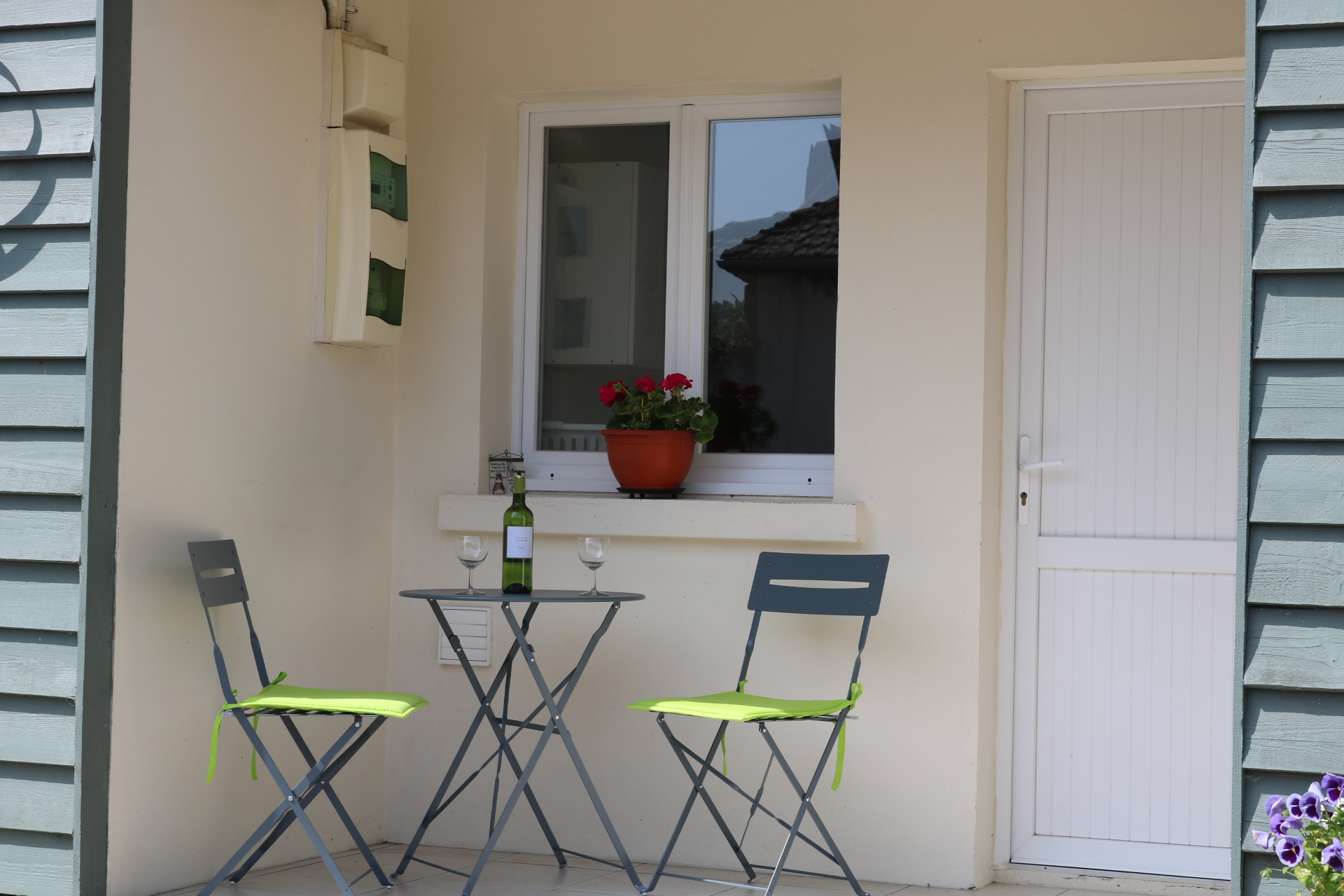 Charles seating area