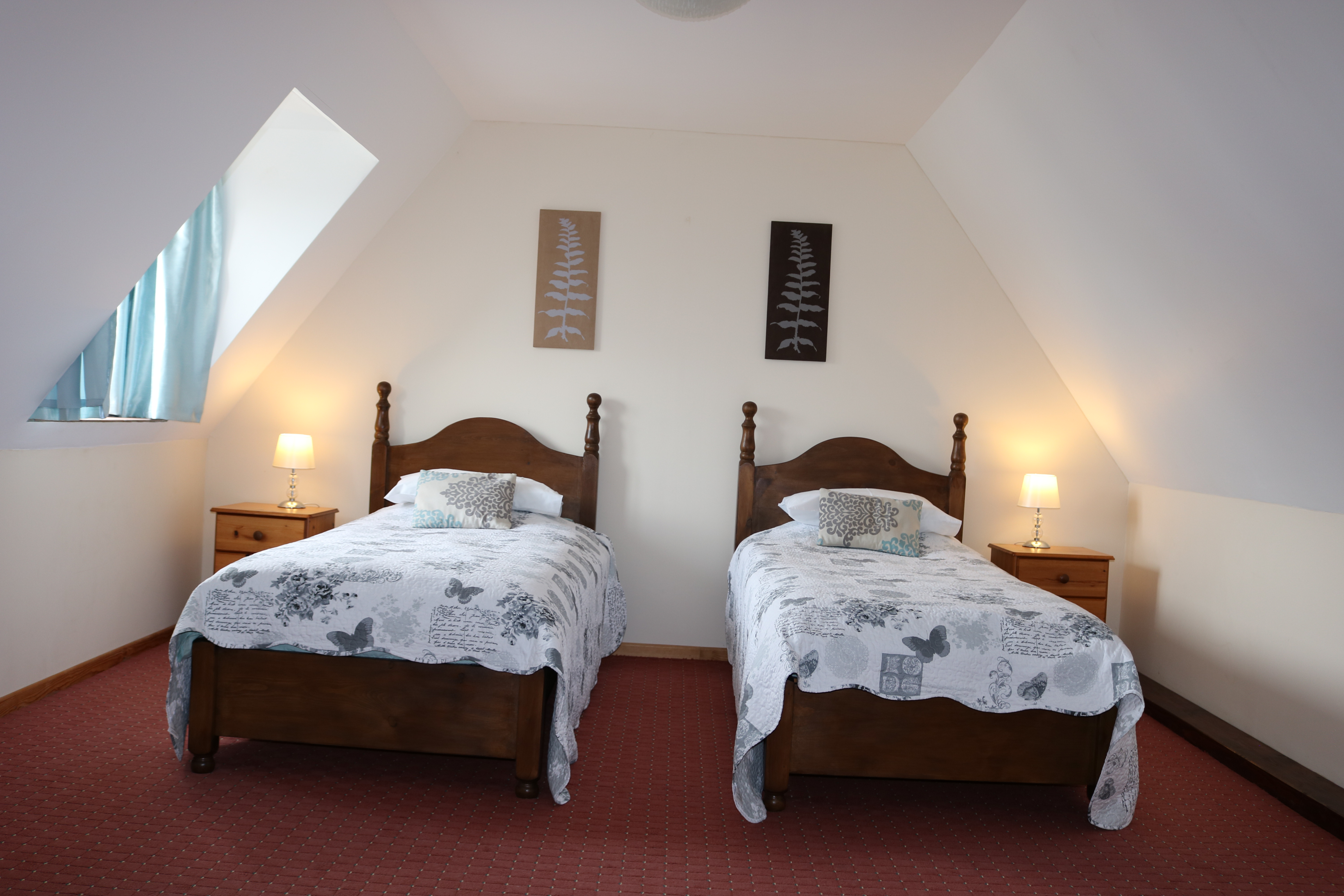 Antoine upstairs Bedroom 2