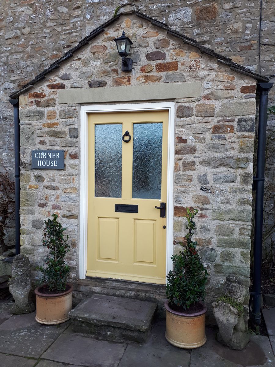 Corner House - Porch