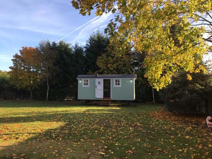 Jasmine shepherd’s hut at Happy Days Holiday Retreat