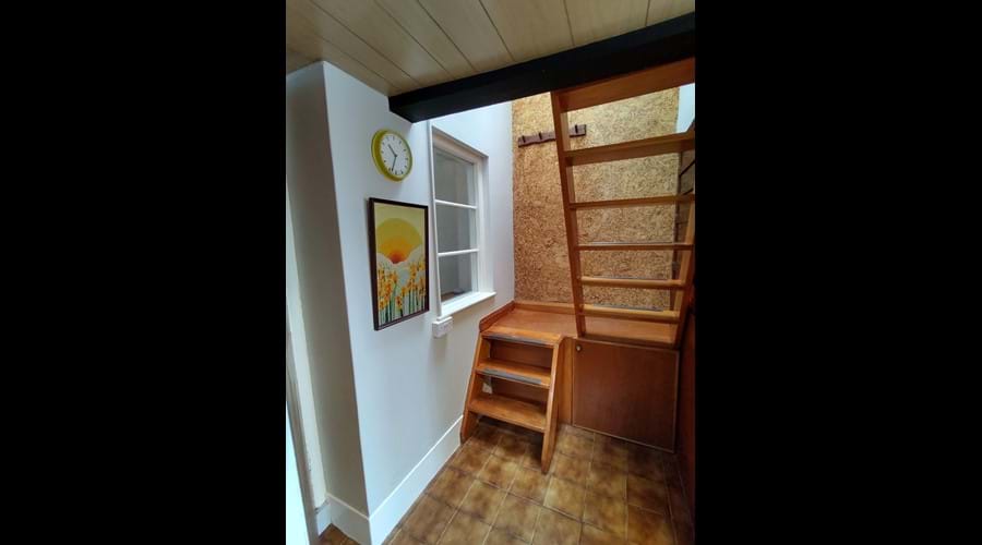 Steps to Games/Reading Room