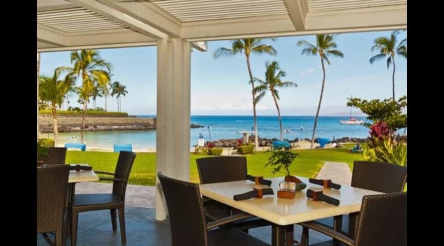 Dining at the private Mauna Lani Beach Club