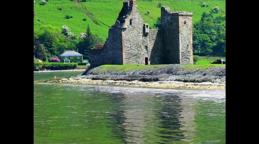 Lochranza Castle