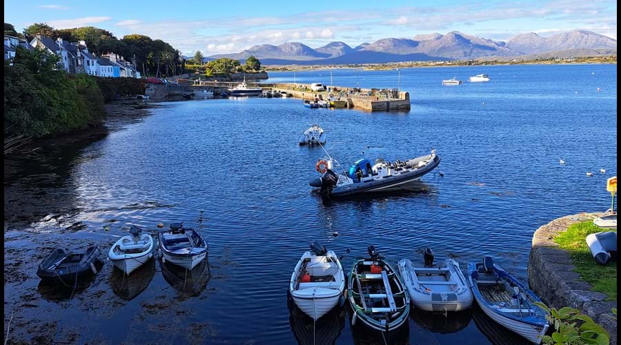 The pretty fishing village of Roundstone