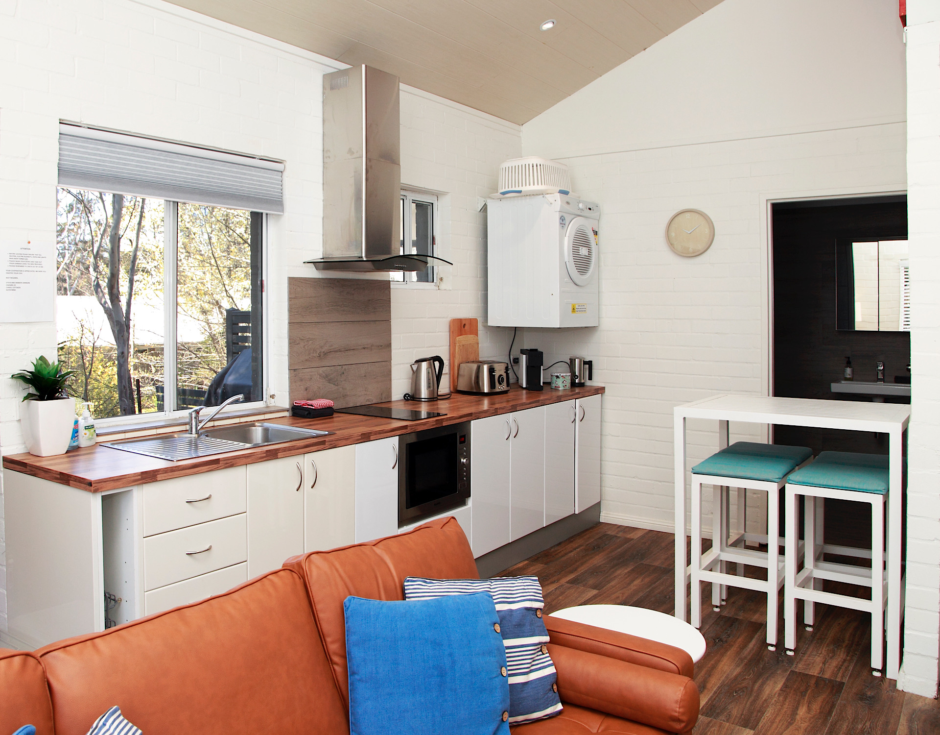 Pet Friendly Blue Mountains with Fireplace in Katoomba