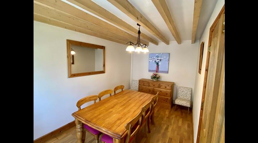 Trysor Holiday Cottage Dining Room