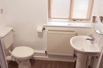 Bathroom King en-suite bathroom