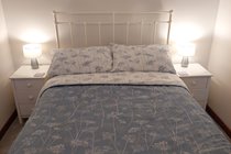 Bedroom Cosy double bed with 2 wardrobes and storage