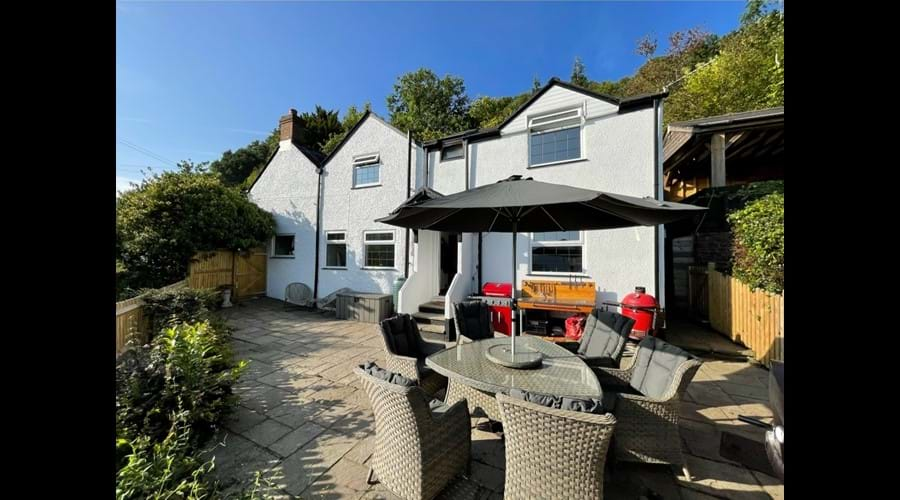 Beautiful suntrap patio with BBQ and pizza oven