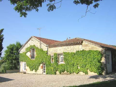 las cabanes holidays le temple sur lot