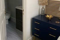Ensuite to master bedroom