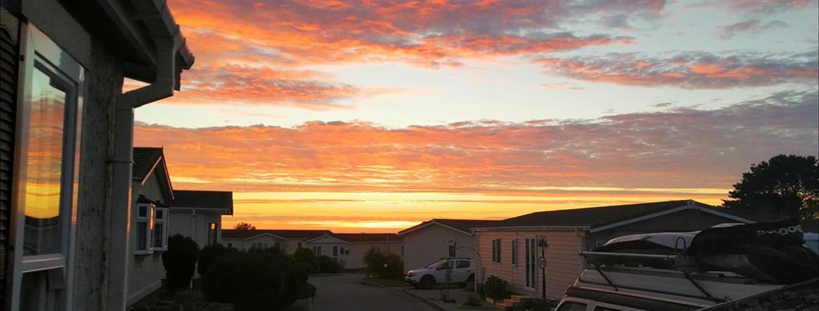 0, 333, 1170, 445, 1440, 547