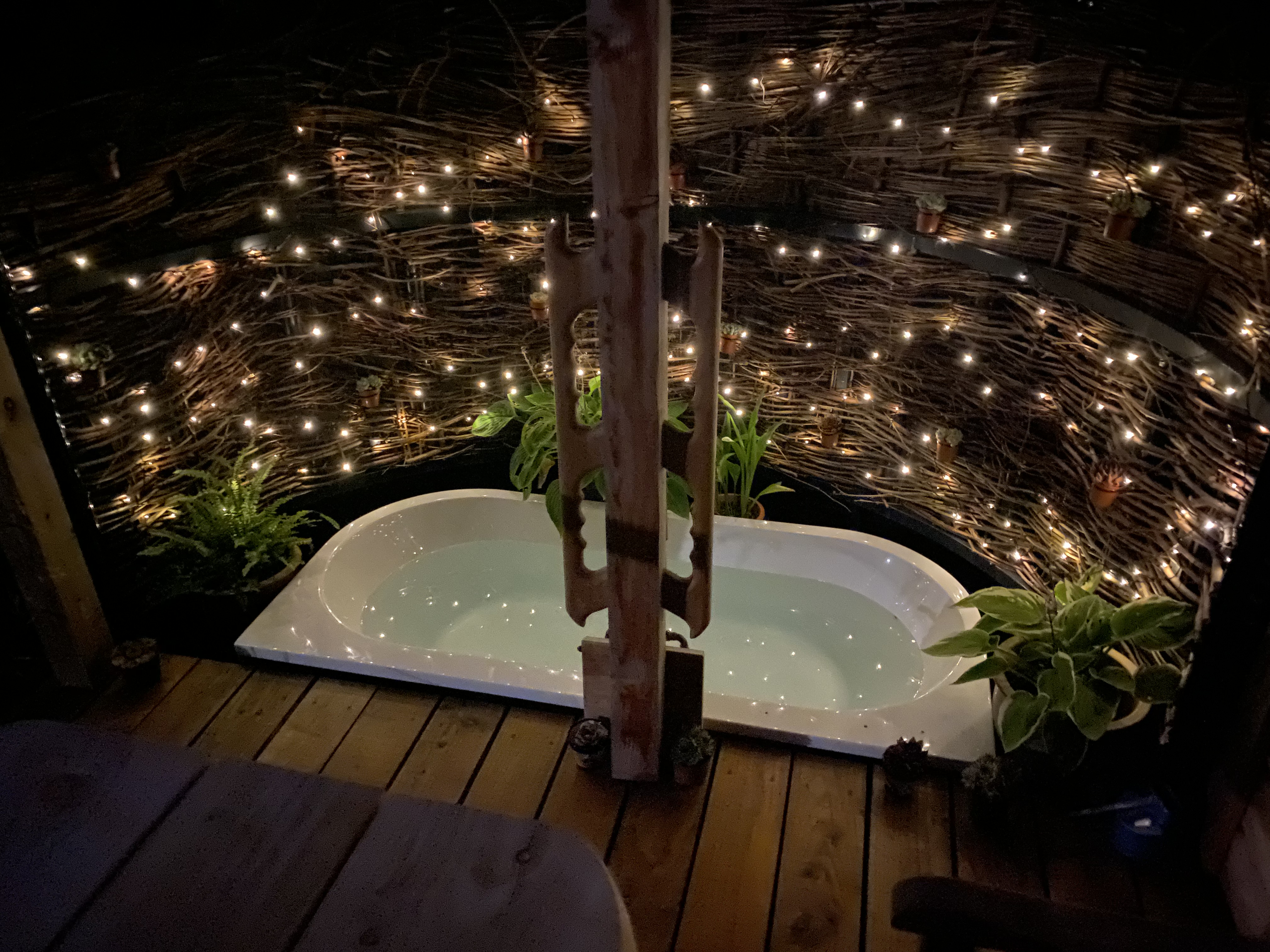 Night lights around the outdoor bath