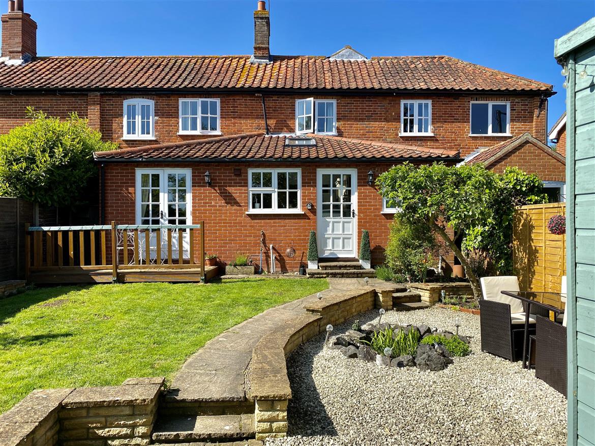 Beautiful 3 bedroomed cottage in North Norfolk Whistle Stop Cottage