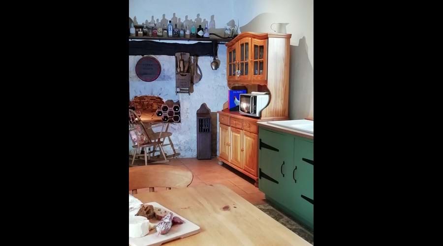 Kitchen showing the old bakers oven