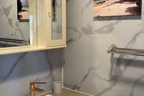 Ensuite West Wing Apartment Waves Beach House