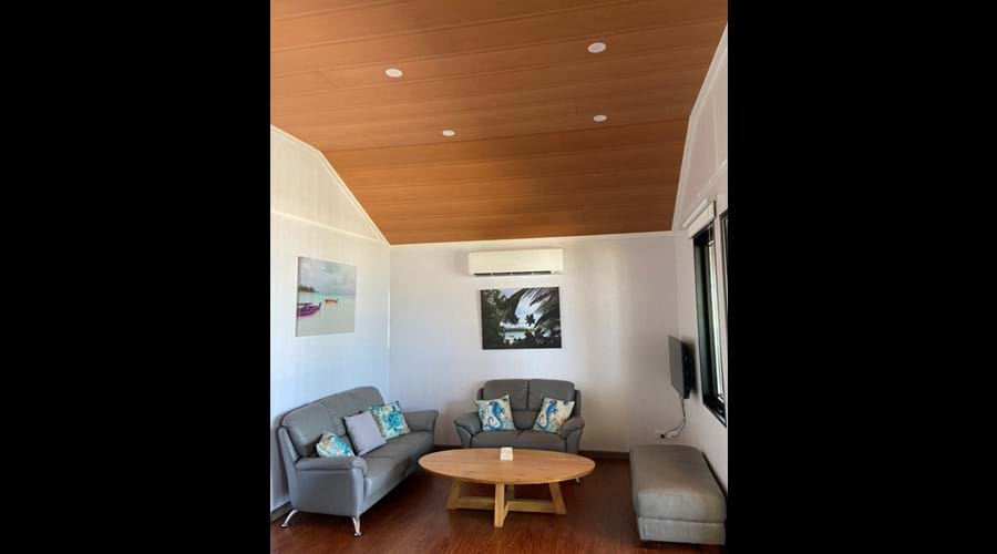 Indoor lounge Waves Ocean Villa