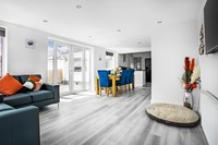 Logo - CartrefNumber64