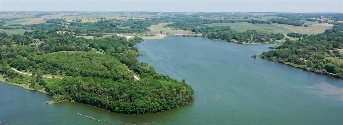 0, 46, 1170, 429, 1216, 445