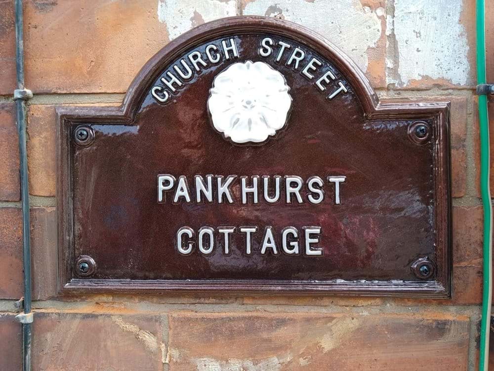 Details - Pankhurst Cottage