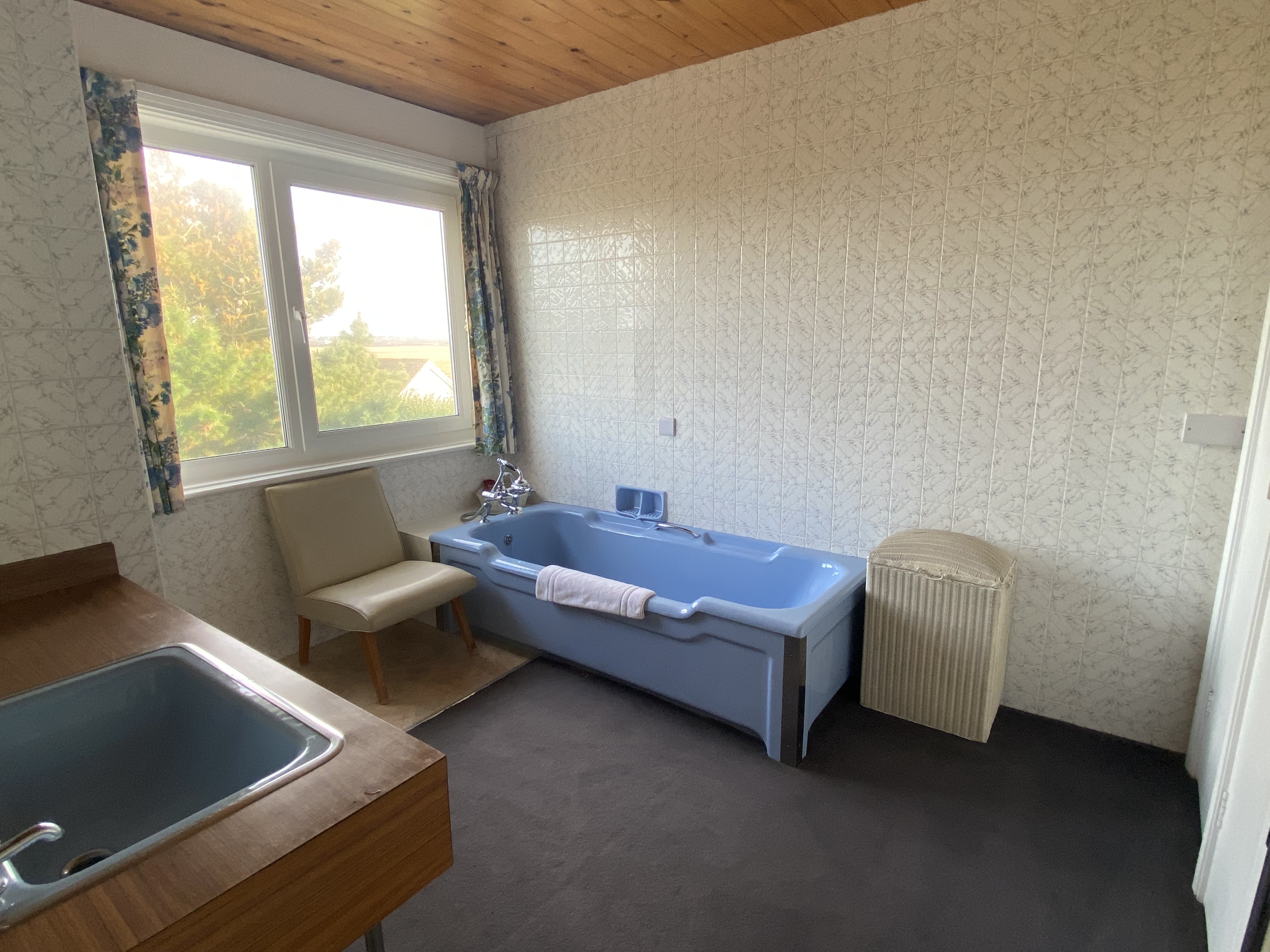 En suite for Bedroom 1