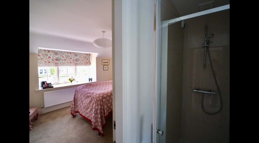 Double Room with En-Suite Shower Room Photo