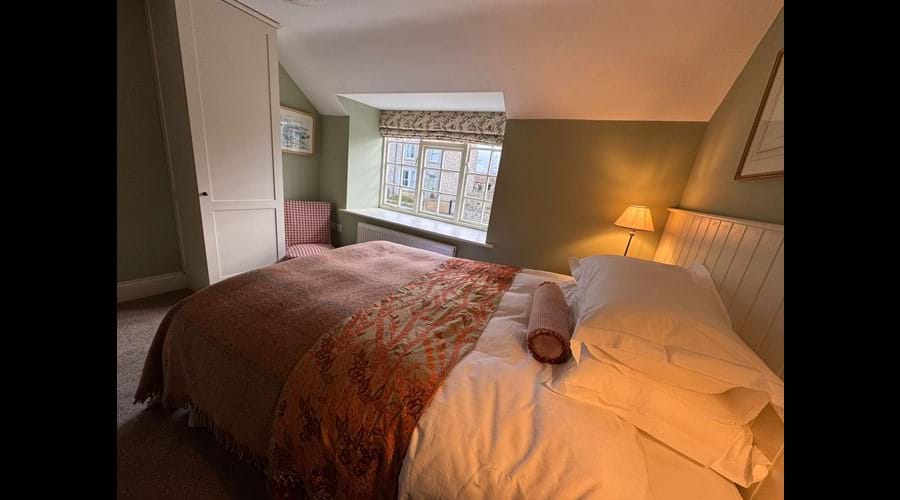 Double Room with En-Suite Bathroom Double Room with En-Suite Bathroom