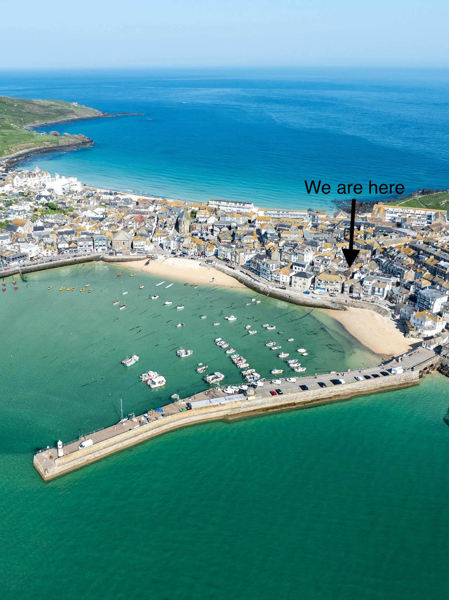 Just 30 seconds walk from the harbour on a beautiful and quiet cobbled street.