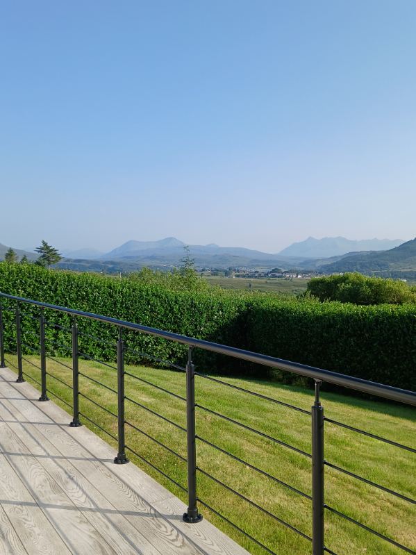 SUN DECK