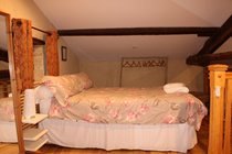 Gite Mezzanine Room - Sleeps 3