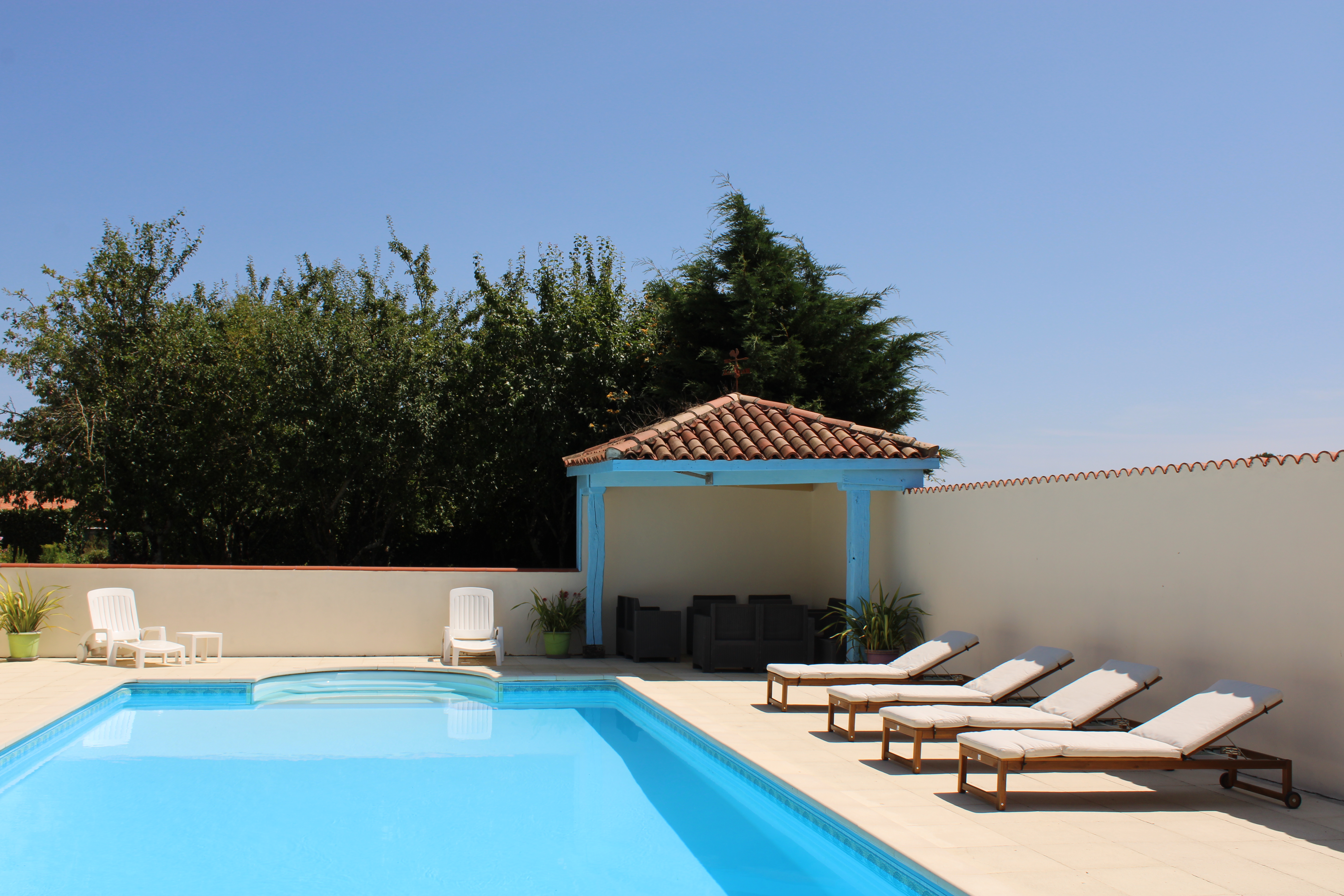 Heated Pool and Sun Loungers 