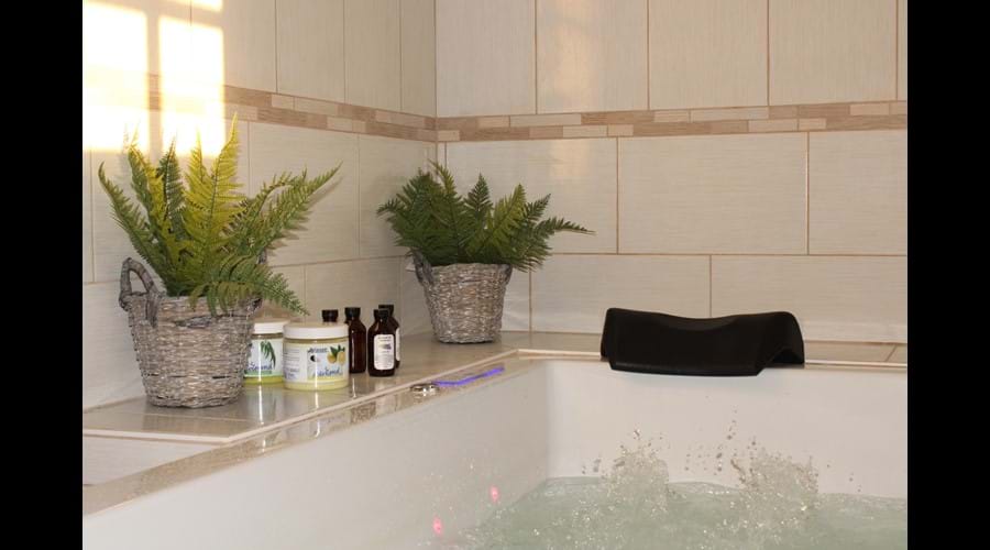 Whirlpool/ Hot Tub