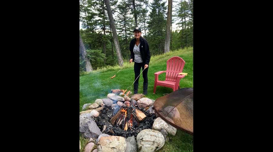 Front yard fire pit Photo