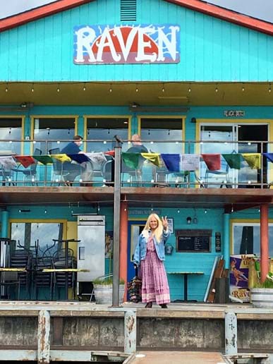Raven Cafe in Woods Bay in Bigfork