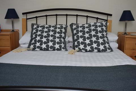 Double bedroom (3 - Seashell)