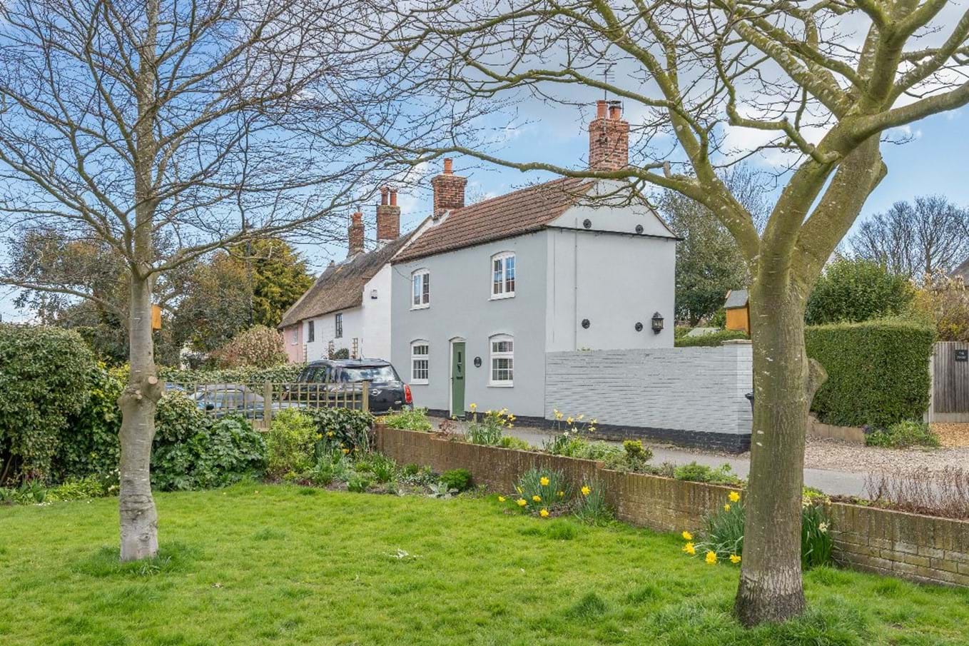 Details April Cottage, WintertononSea