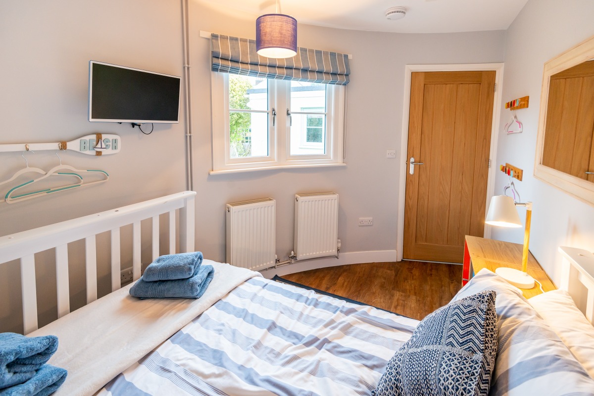 Details The Cranny, WintertononSea