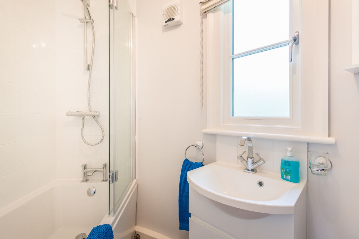 Details The Cranny, WintertononSea