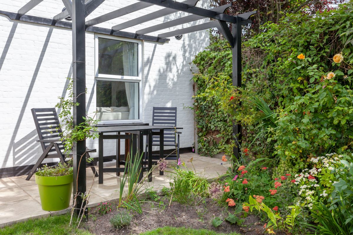 Details The Net House, WintertononSea