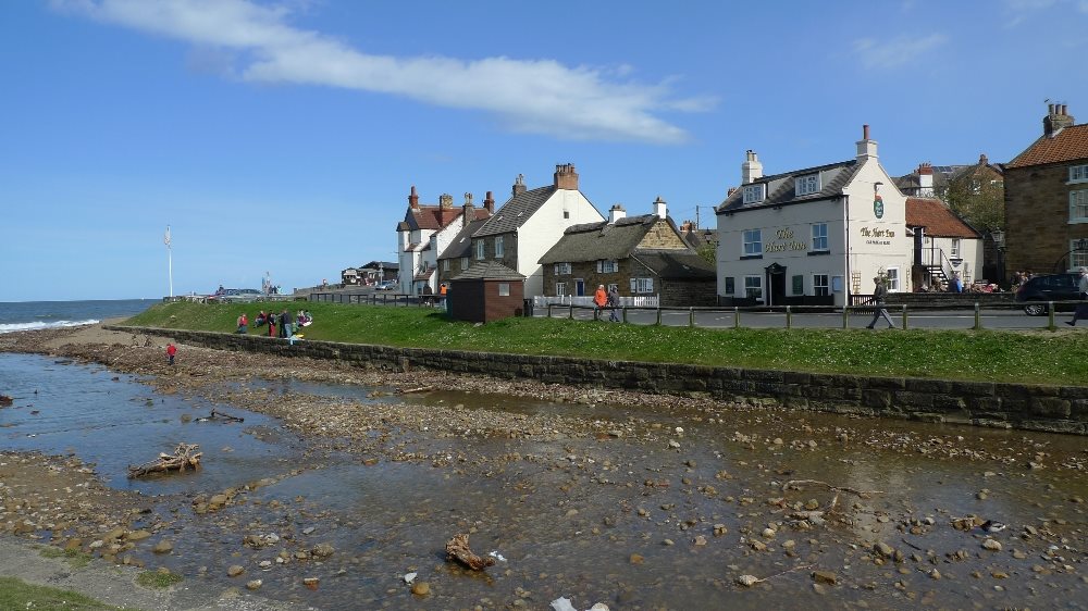 Sandsend village