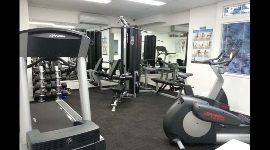 24 HOUR FULLY-EQUIPPED AIR CONDITIONED GYM