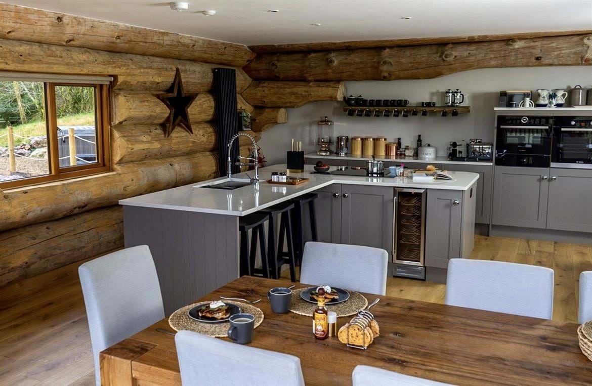 Luxury Log Cabins With Hot Tub On Riverside Location
